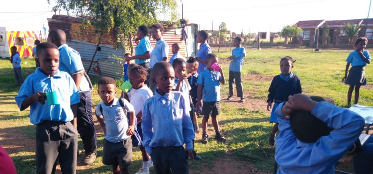 Neues von Tsibogang im Interview mit Khumo Nyembe